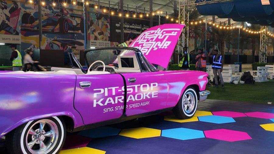 Carpool Karaoke: Pit-Stop Karaoke, F1 Abu Dhabi GP, Yas Marina Circuit